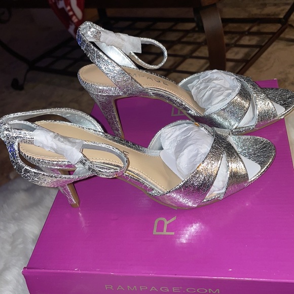 Rampage, size 6.5, silver shoes. - Picture 2 of 6